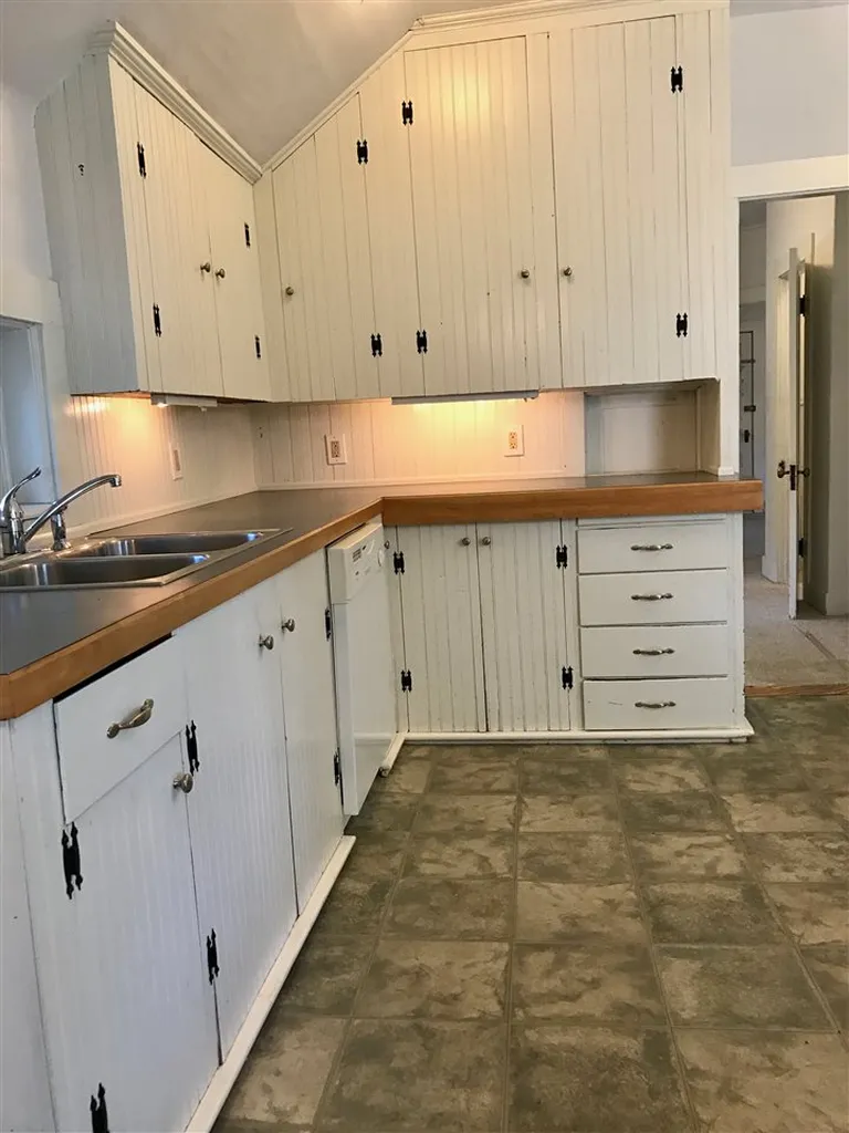 32 Randolph Road Morristown VT 05661