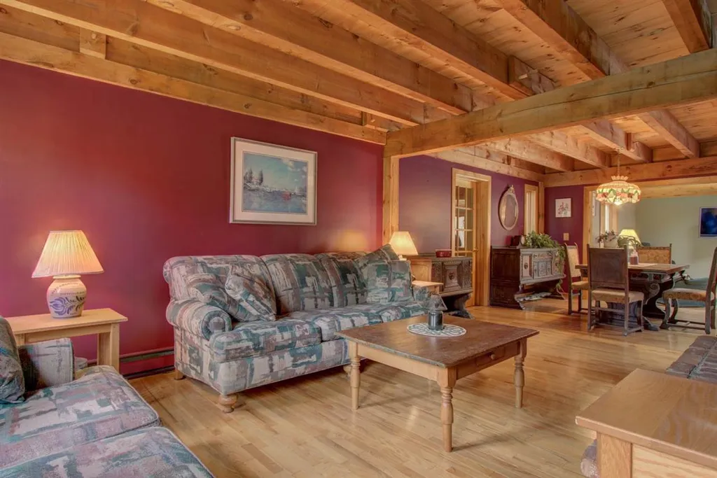 42 Nason Road Hampton Falls NH 03844