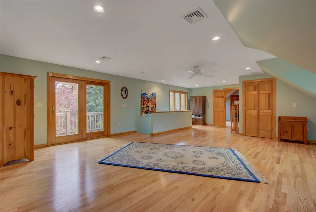 42 Nason Road Hampton Falls NH 03844