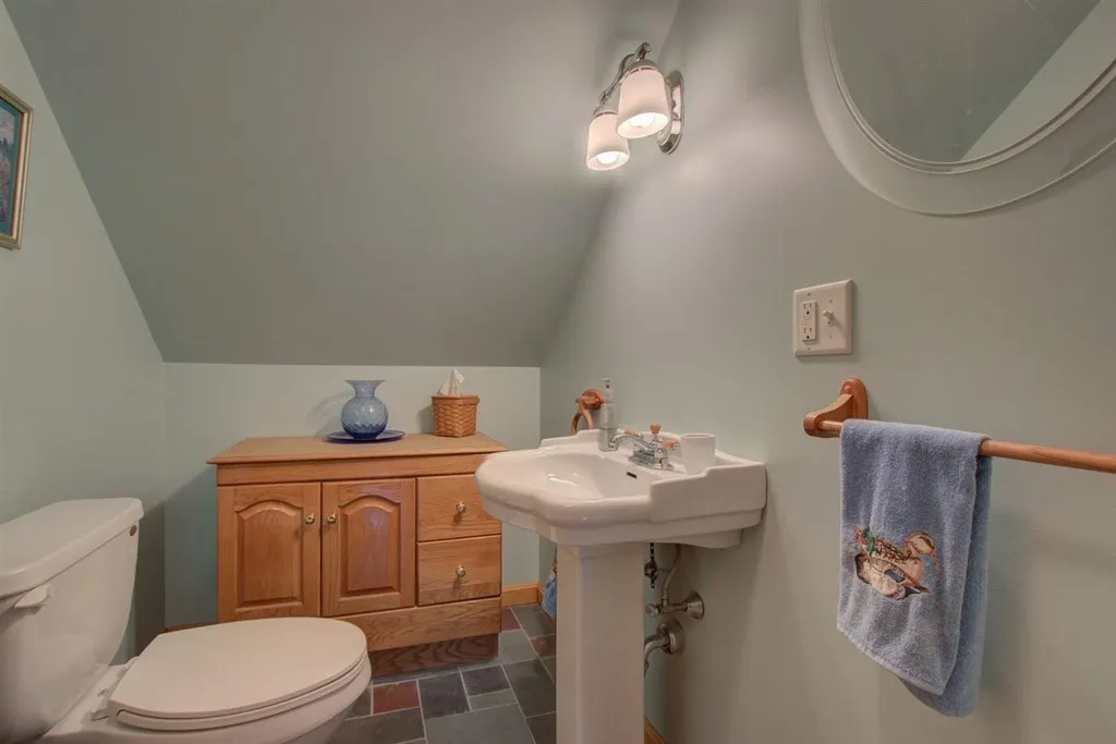 42 Nason Road Hampton Falls NH 03844