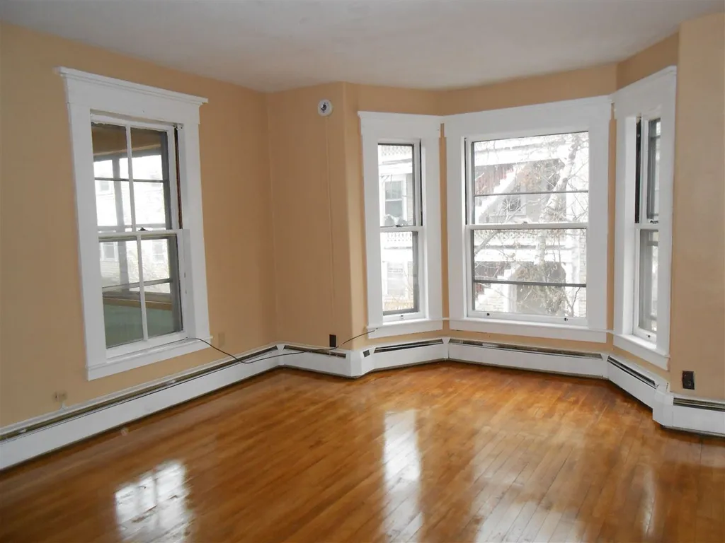 301 Amherst Street Manchester NH 03104