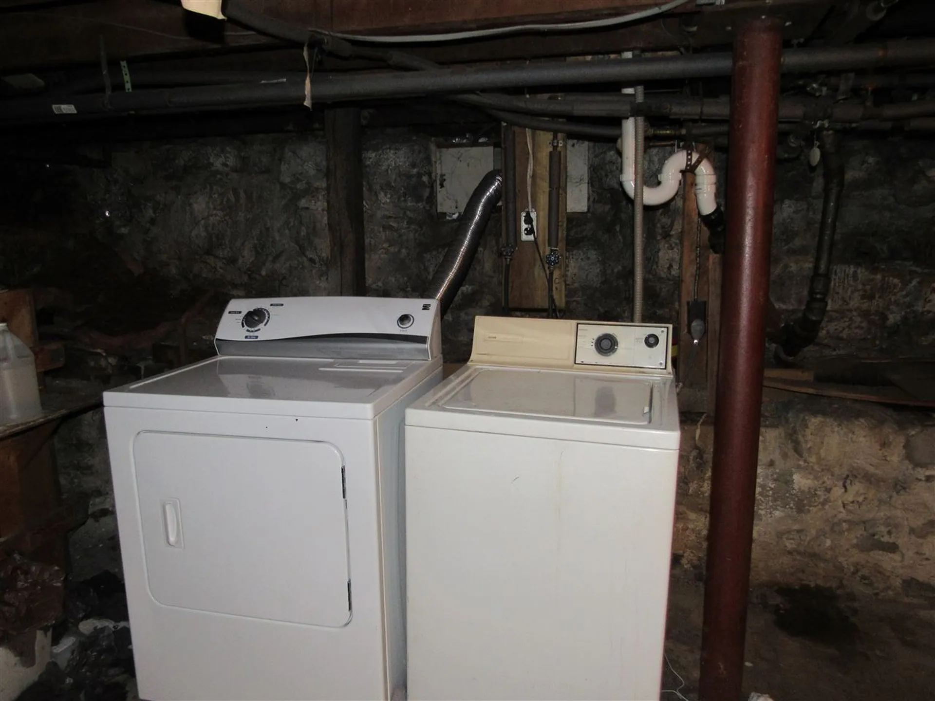 301 Amherst Street Manchester NH 03104