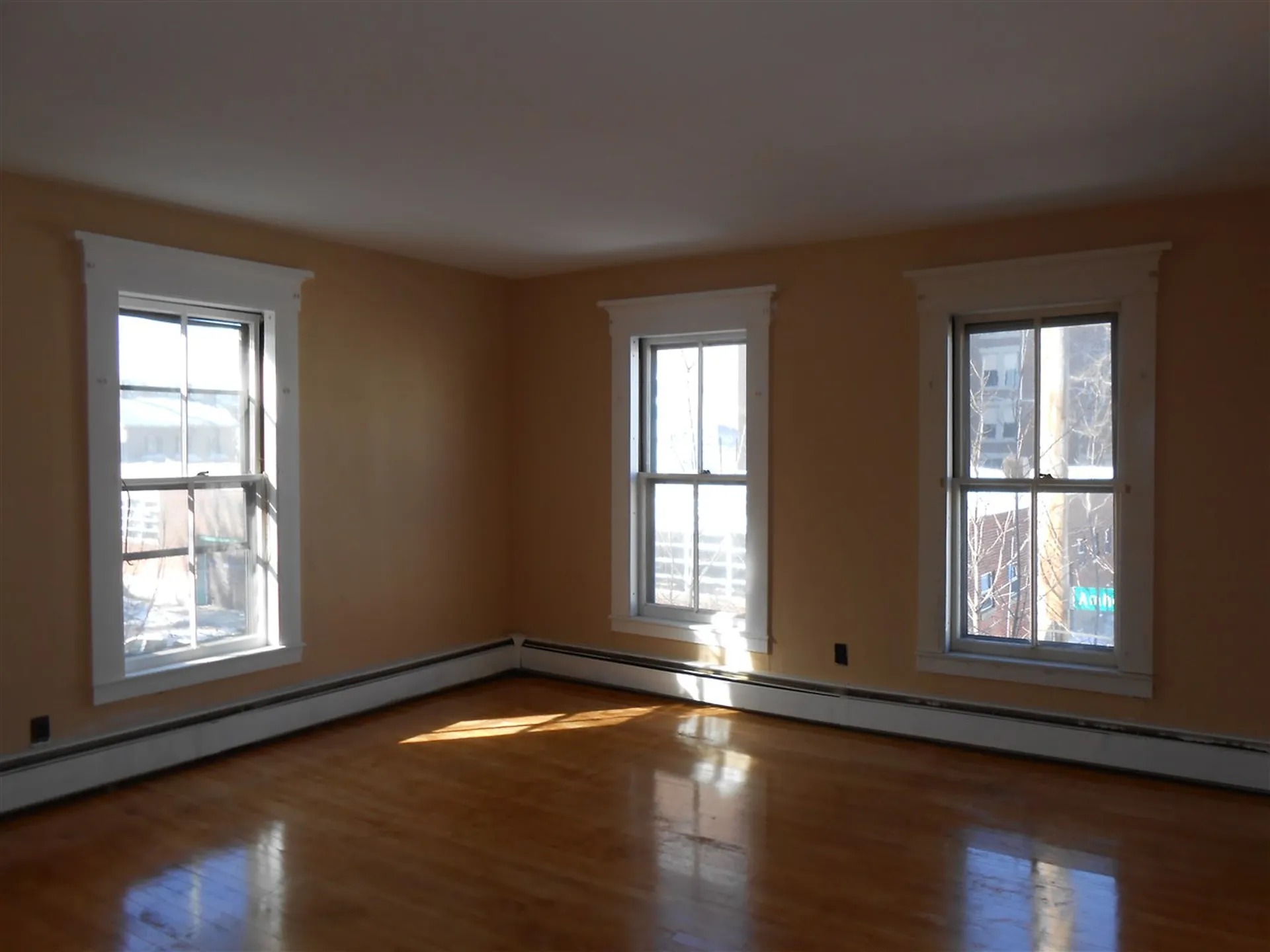 301 Amherst Street Manchester NH 03104