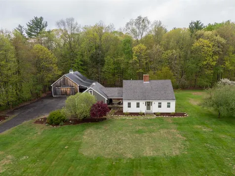 11 Forest Drive East Kingston NH 03827