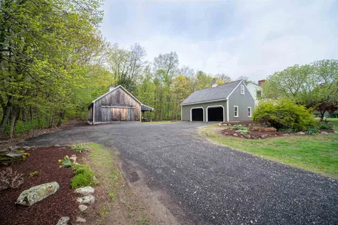 11 Forest Drive East Kingston NH 03827