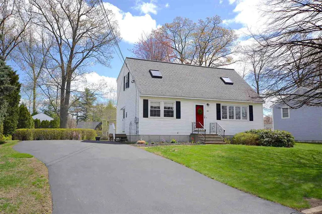 164 Hoyt Street Manchester NH 03103