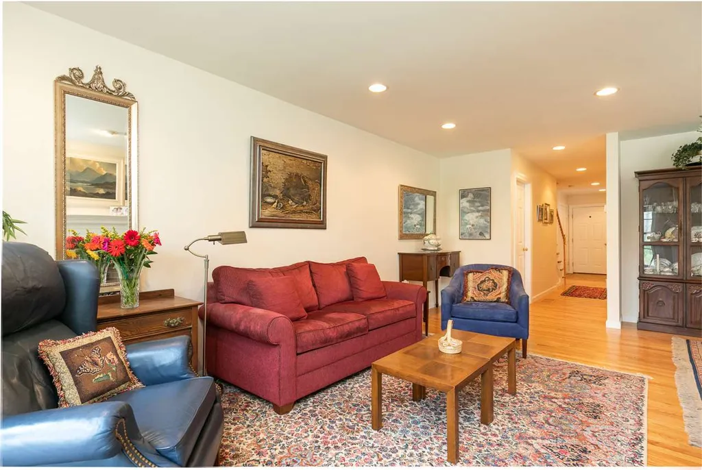 579 Sagamore Avenue Portsmouth NH 03801