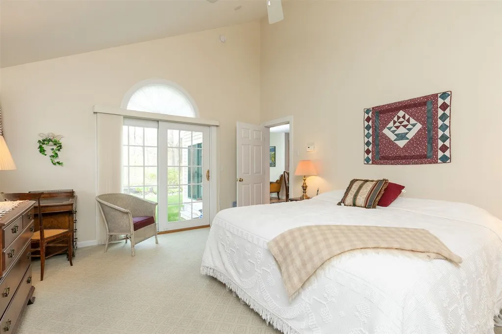 579 Sagamore Avenue Portsmouth NH 03801