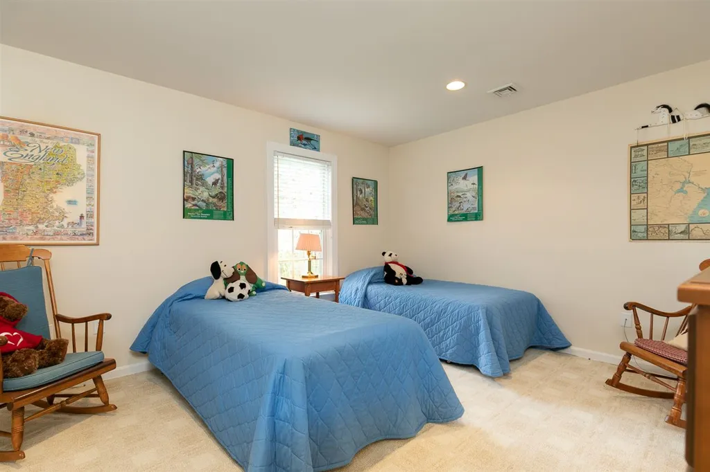 579 Sagamore Avenue Portsmouth NH 03801
