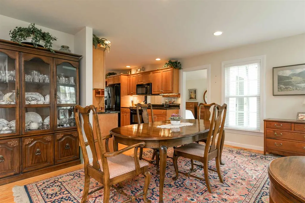 579 Sagamore Avenue Portsmouth NH 03801