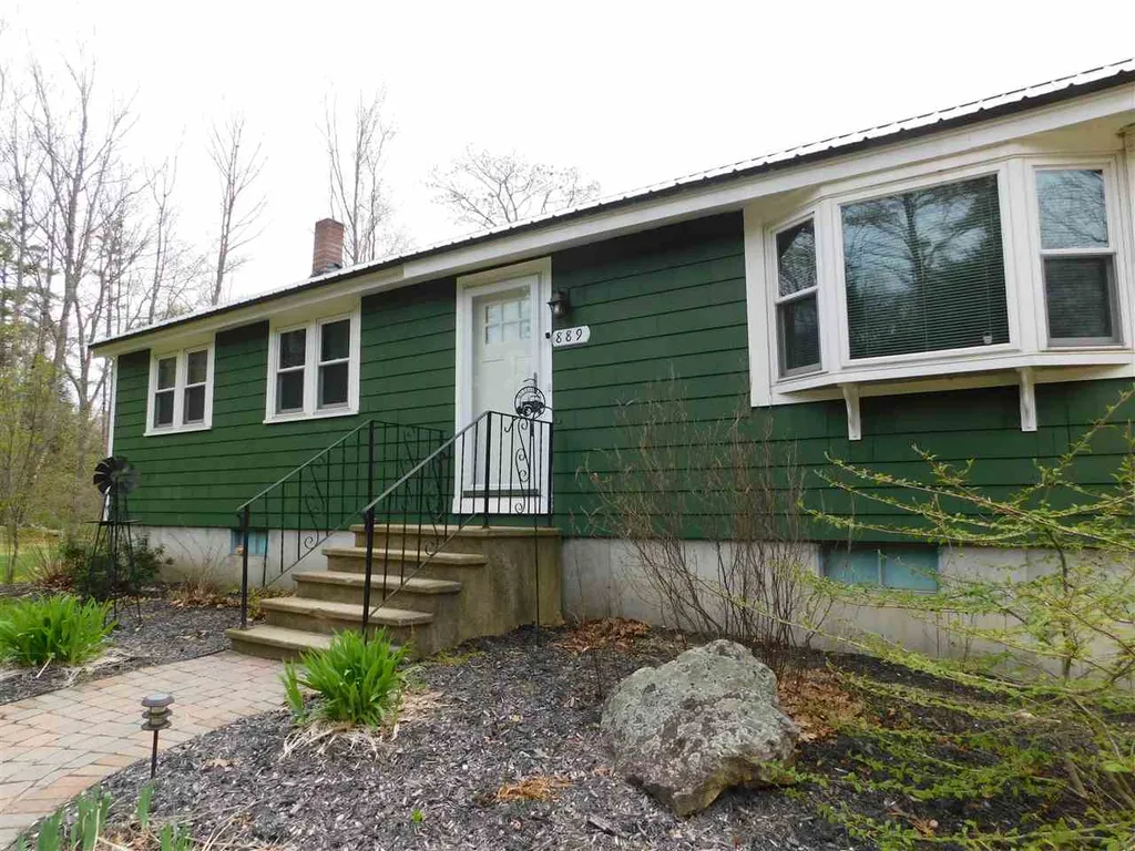 889 Beauty Hill Road Barnstead NH 03218