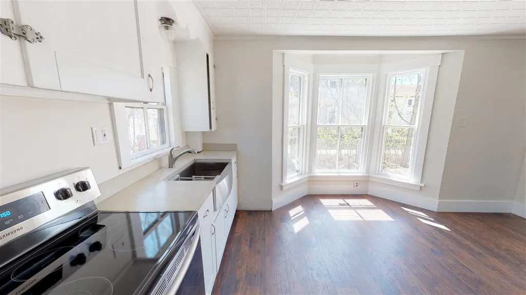 14 Crowley Street Farmington NH 03835