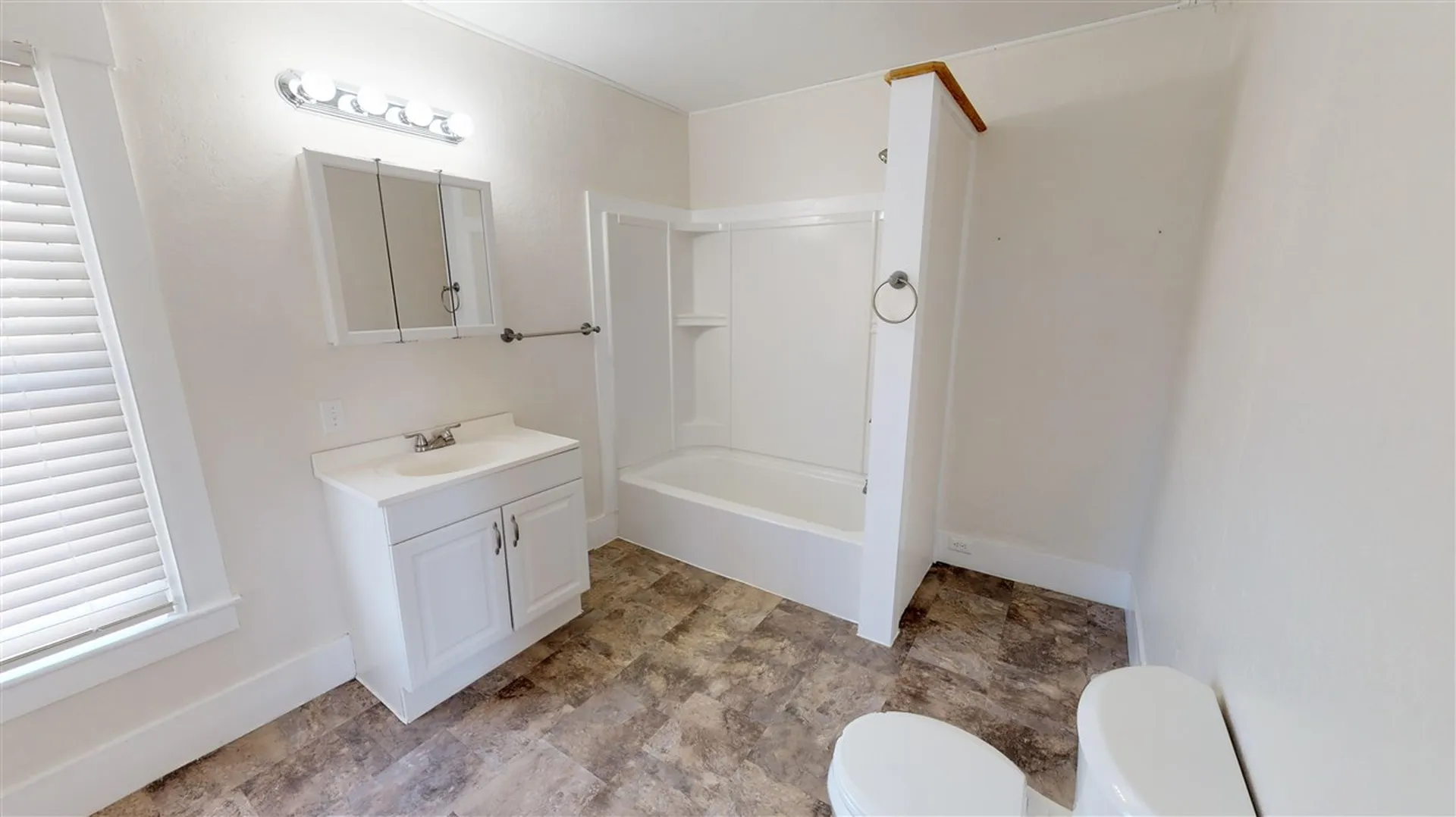 14 Crowley Street Farmington NH 03835