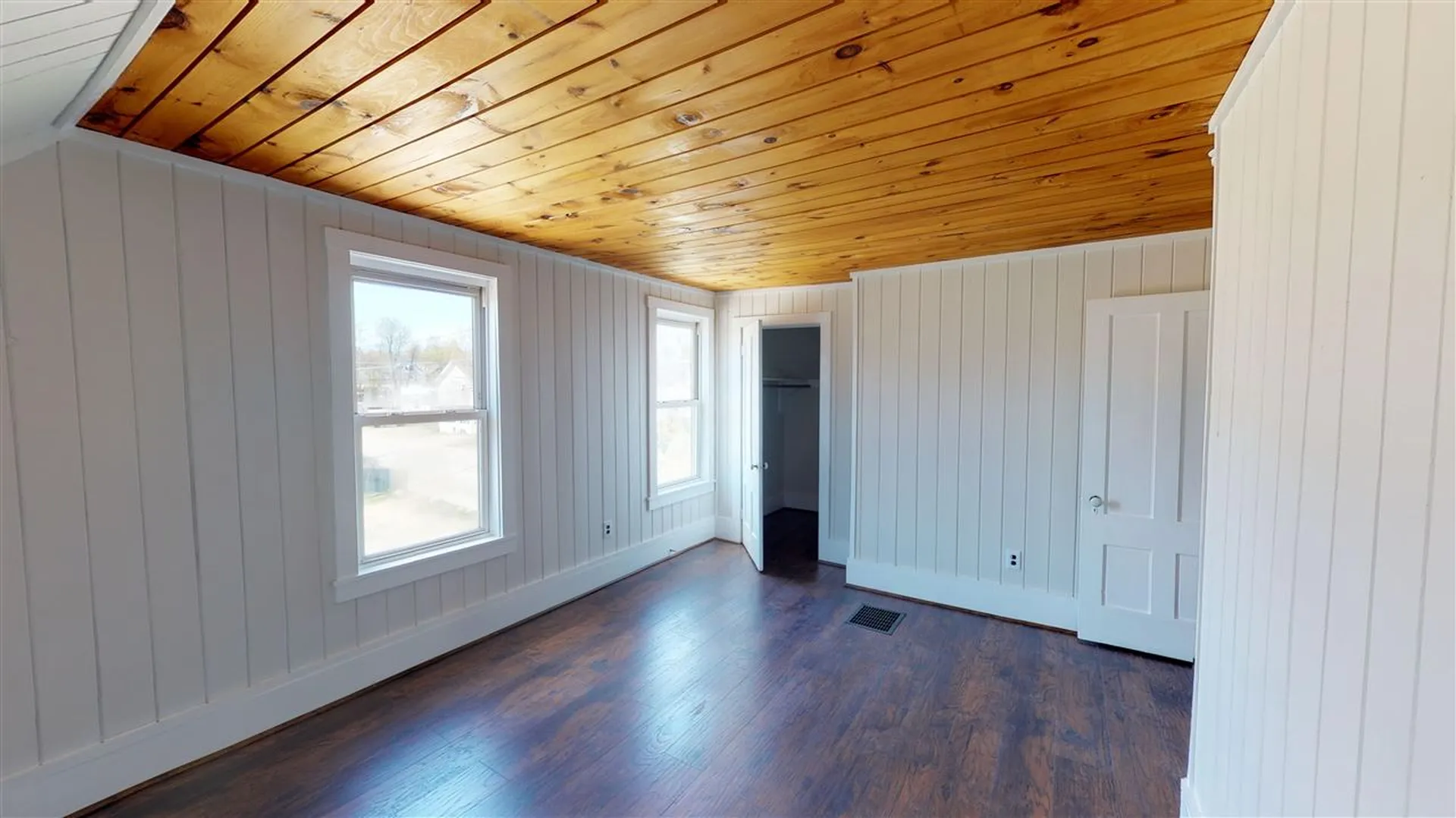 14 Crowley Street Farmington NH 03835