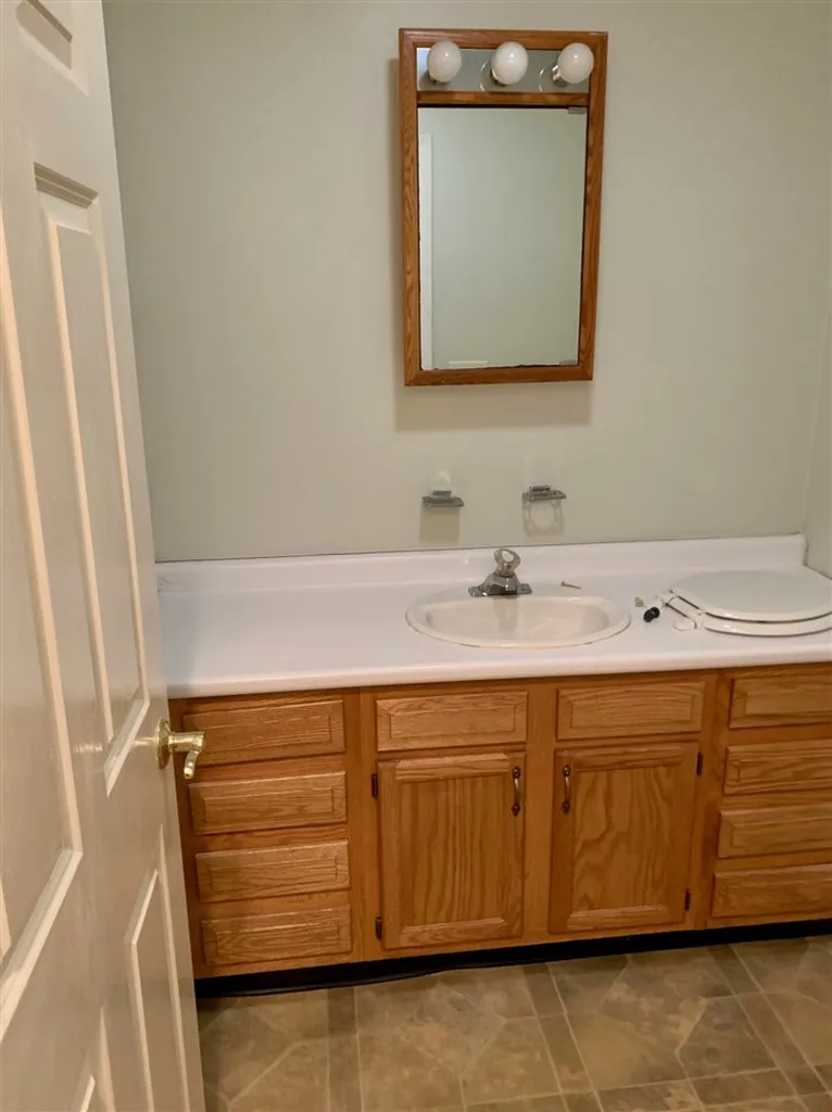 24 Kearsarge Woods Road Wilmot NH 03287