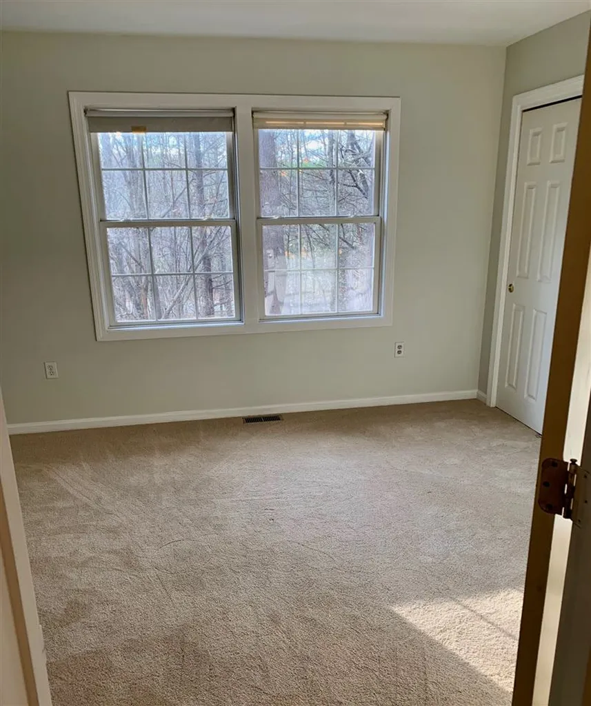 24 Kearsarge Woods Road Wilmot NH 03287