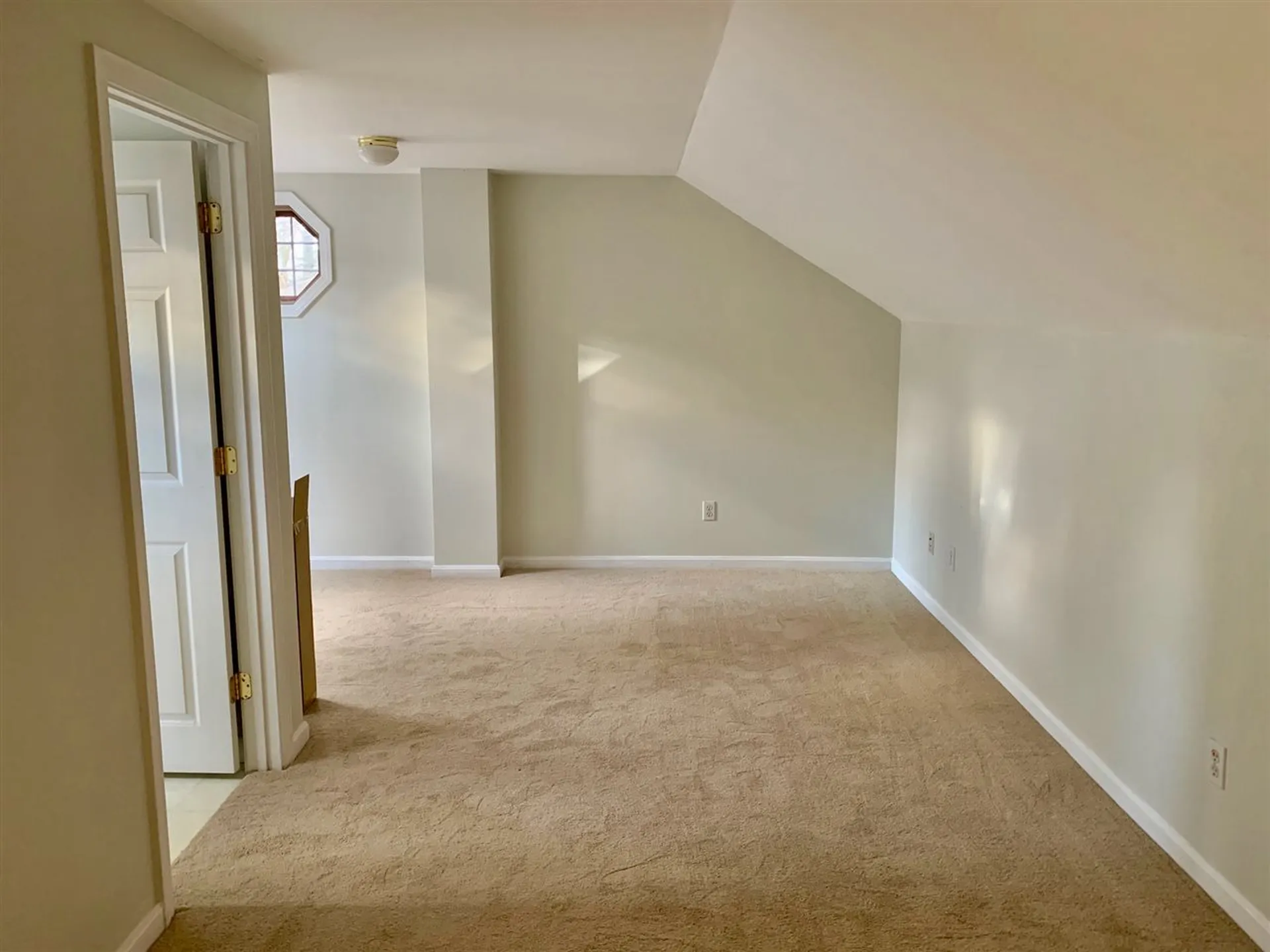 24 Kearsarge Woods Road Wilmot NH 03287