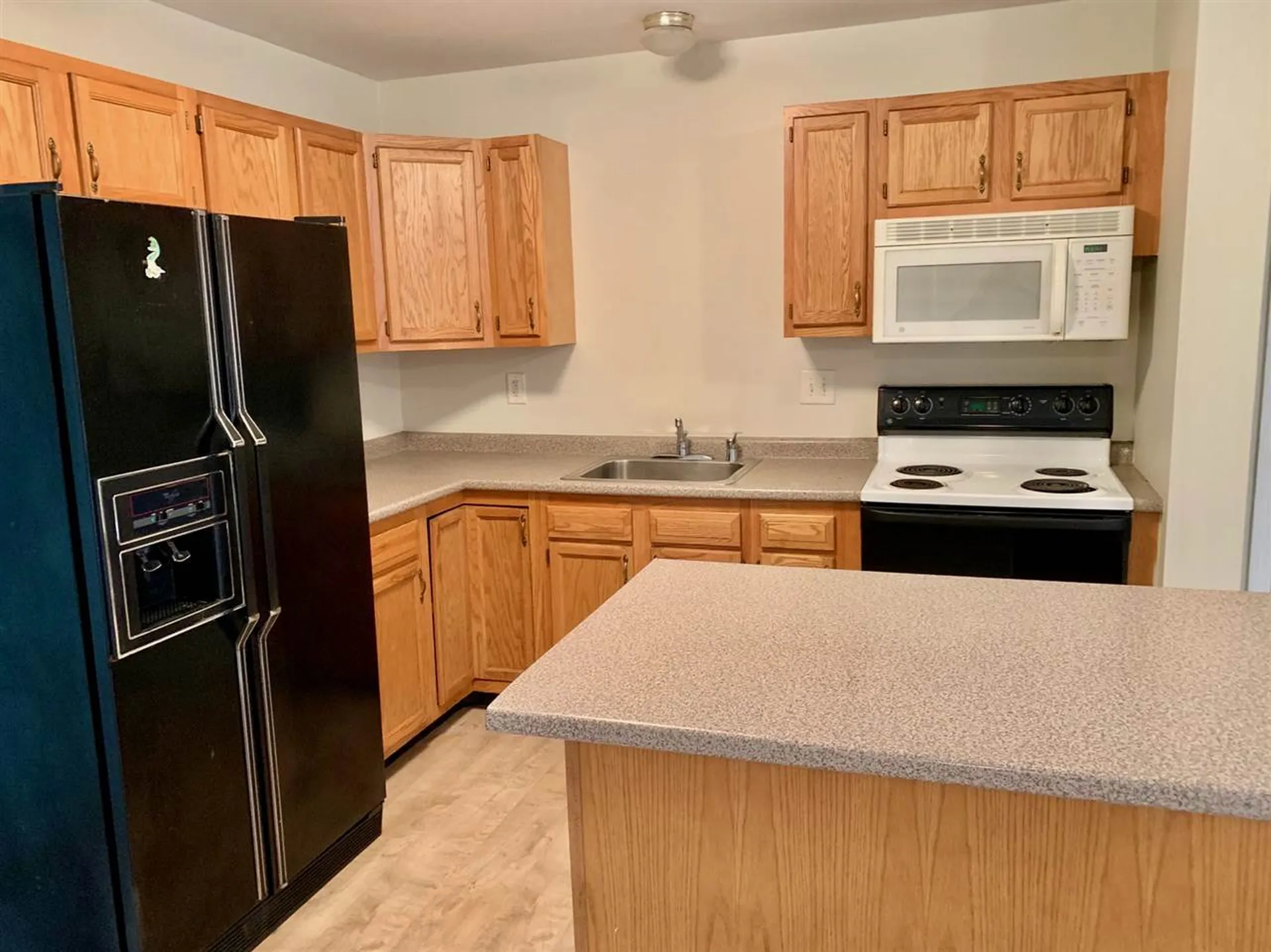 24 Kearsarge Woods Road Wilmot NH 03287