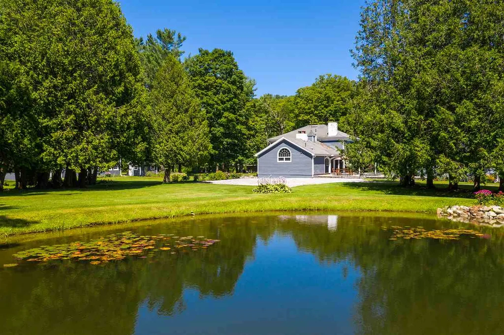 24 Spring Lake Road Shrewsbury VT 05738