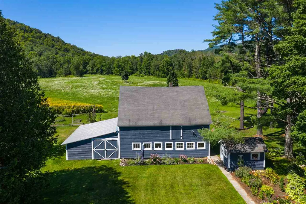 24 Spring Lake Road Shrewsbury VT 05738