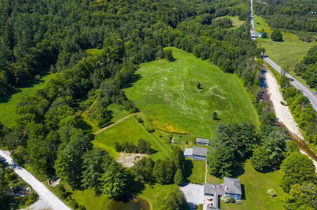 24 Spring Lake Road Shrewsbury VT 05738