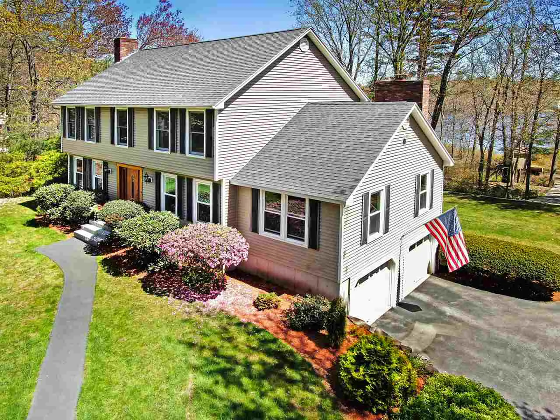 15 Dattillo Road Derry NH 03038