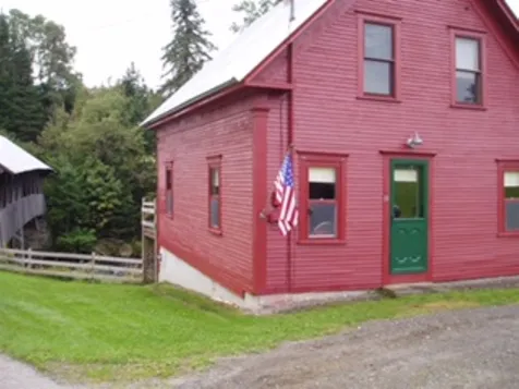 10 Fletcher Road Pittsburg NH 03592