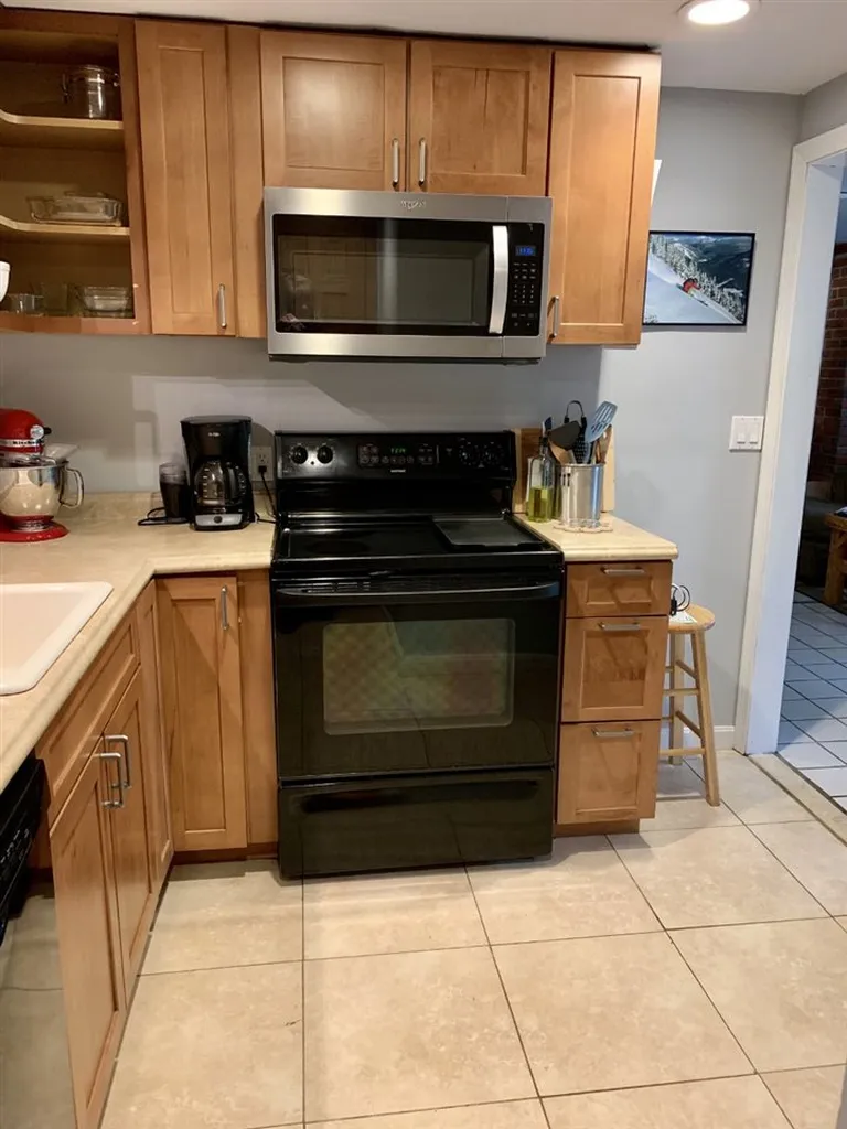 18 Treeline Road Thornton NH 03285