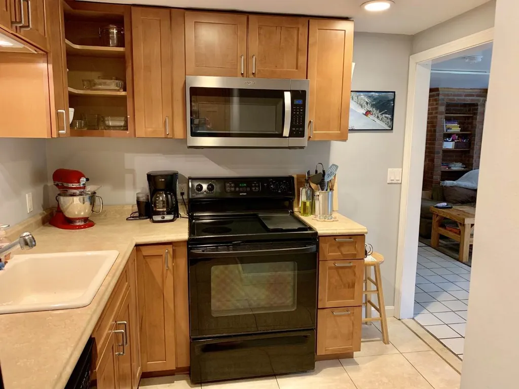 18 Treeline Road Thornton NH 03285