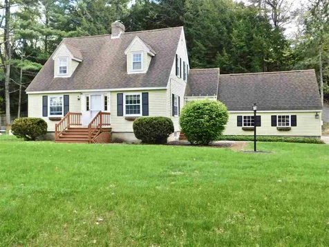 15 Pineridge Street Goffstown NH 03045