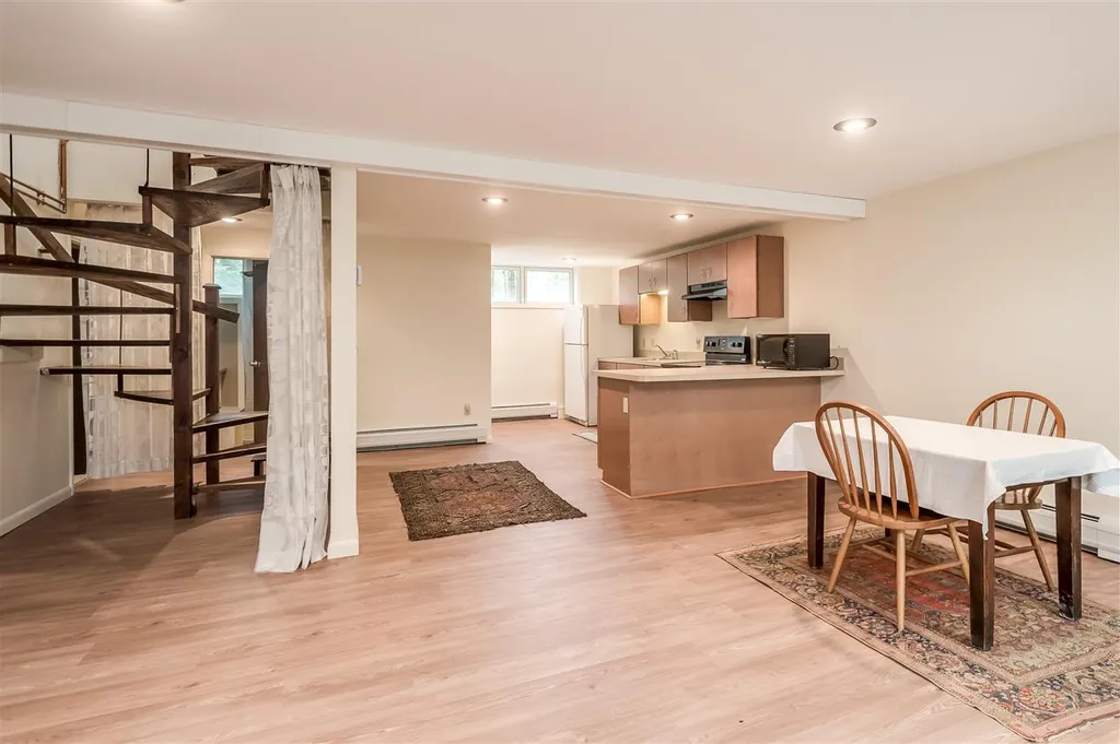 17 Orchard Drive Durham NH 03824