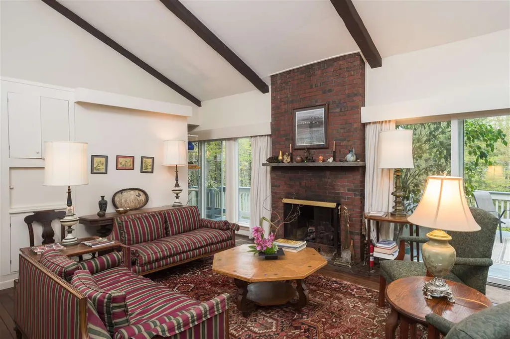 17 Orchard Drive Durham NH 03824