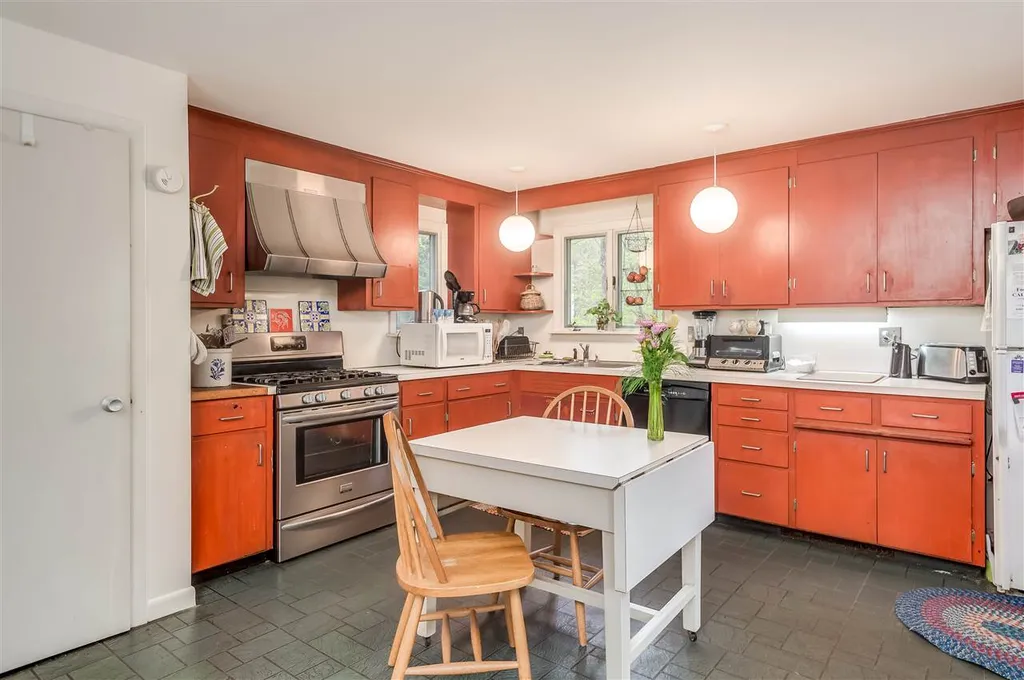 17 Orchard Drive Durham NH 03824