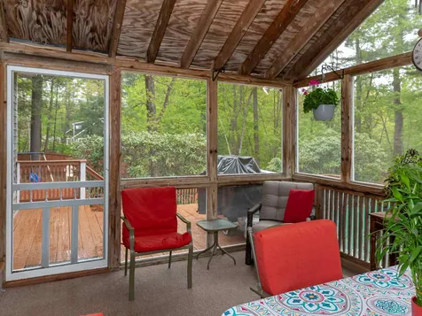 26 West Shore Park Road Kingston NH 03848