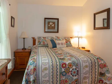 26 West Shore Park Road Kingston NH 03848