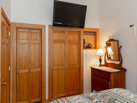 26 West Shore Park Road Kingston NH 03848