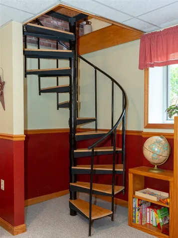 26 West Shore Park Road Kingston NH 03848