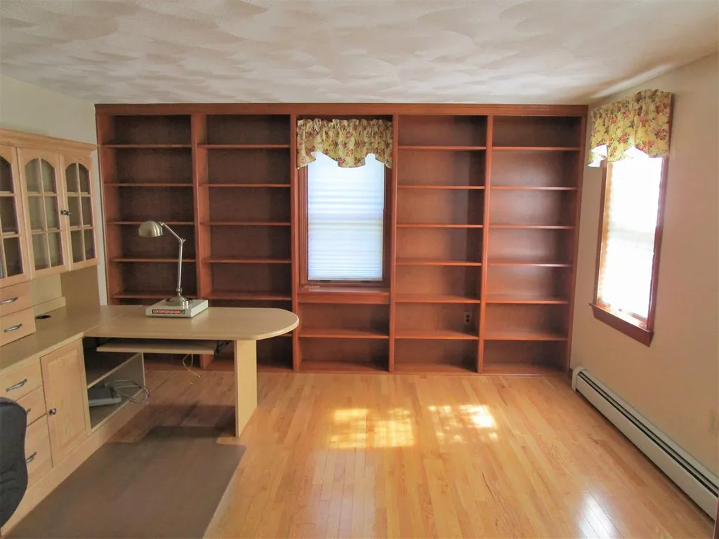 40 Redcoat Drive Hampstead NH 03841
