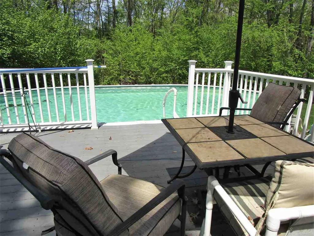 40 Redcoat Drive Hampstead NH 03841