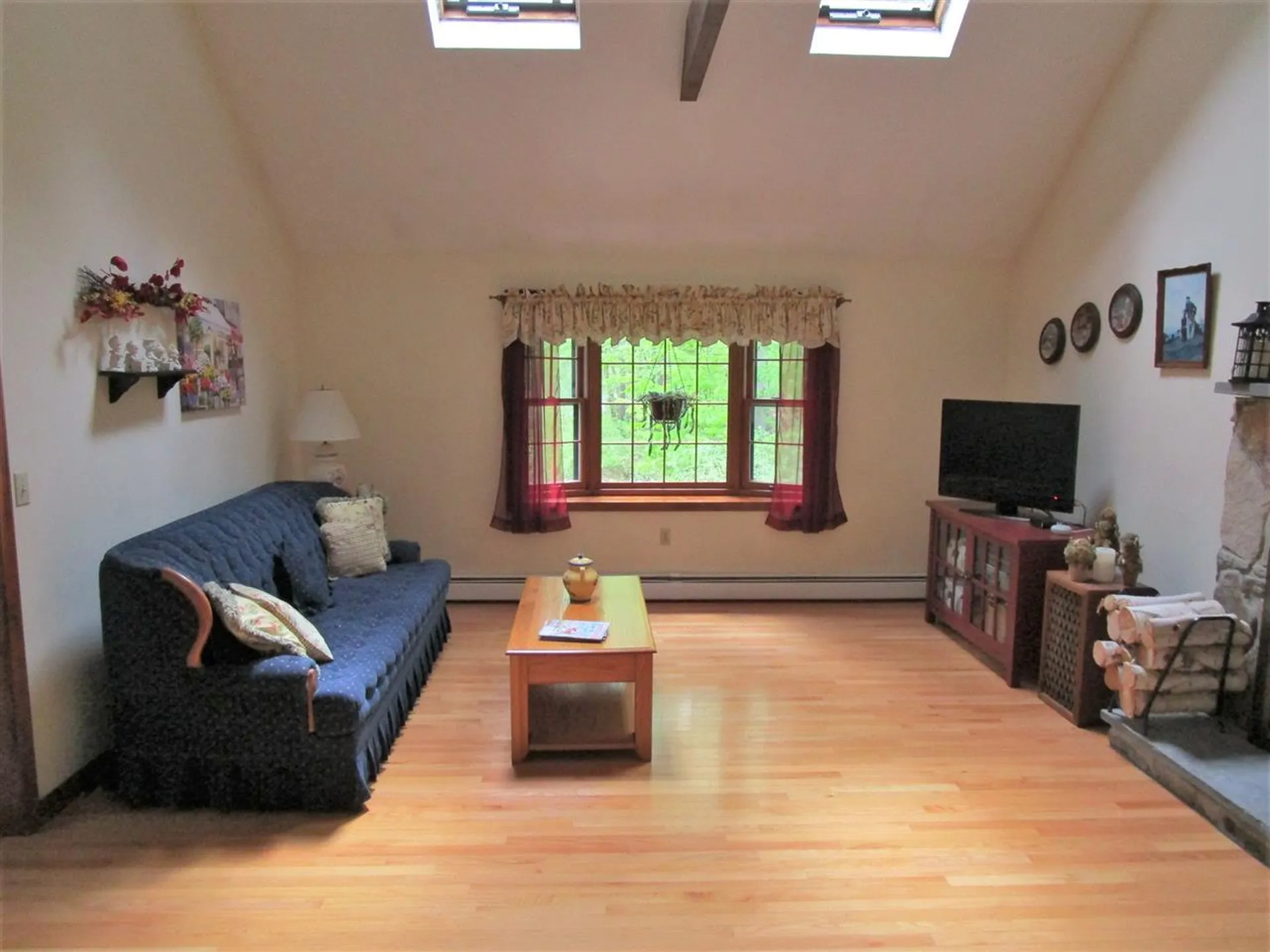 40 Redcoat Drive Hampstead NH 03841
