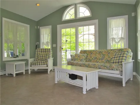 40 Redcoat Drive Hampstead NH 03841