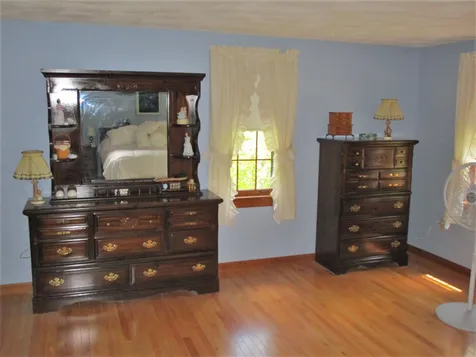 40 Redcoat Drive Hampstead NH 03841