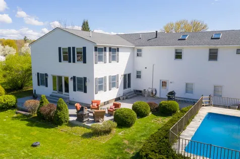 437 Stockdale Circle Rollinsford NH 03869