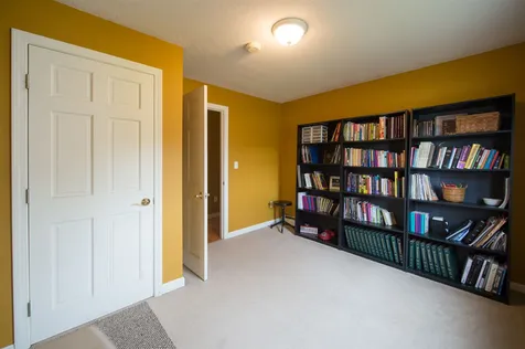 437 Stockdale Circle Rollinsford NH 03869