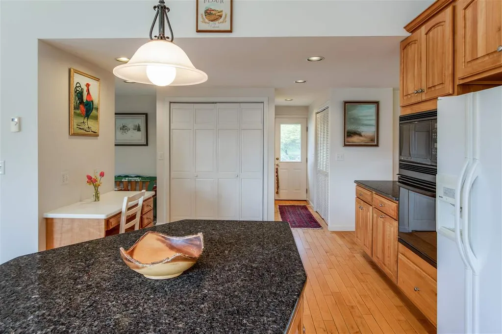 62 Vista Drive Shelburne VT 05482