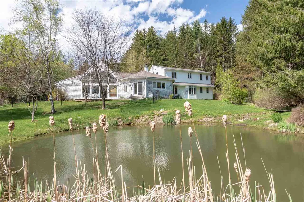 62 Vista Drive Shelburne VT 05482