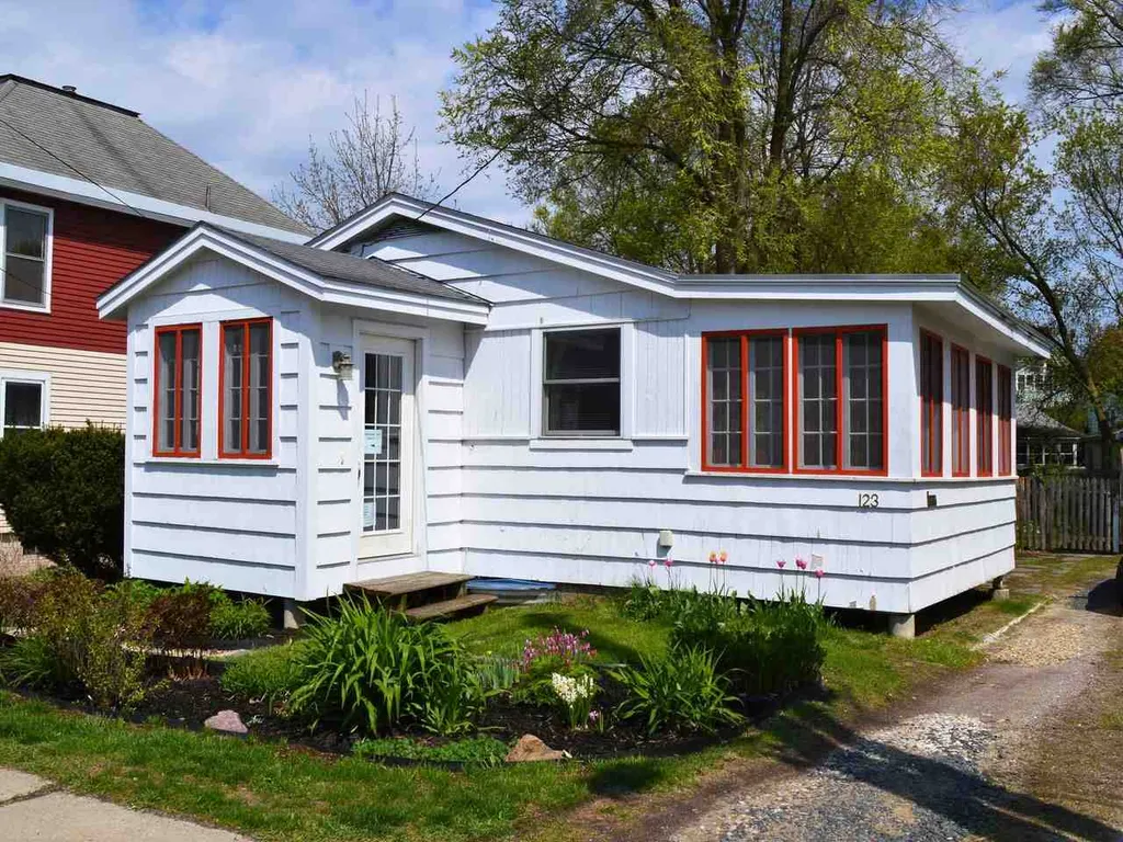 123 Street Peter Street Winooski VT 05404