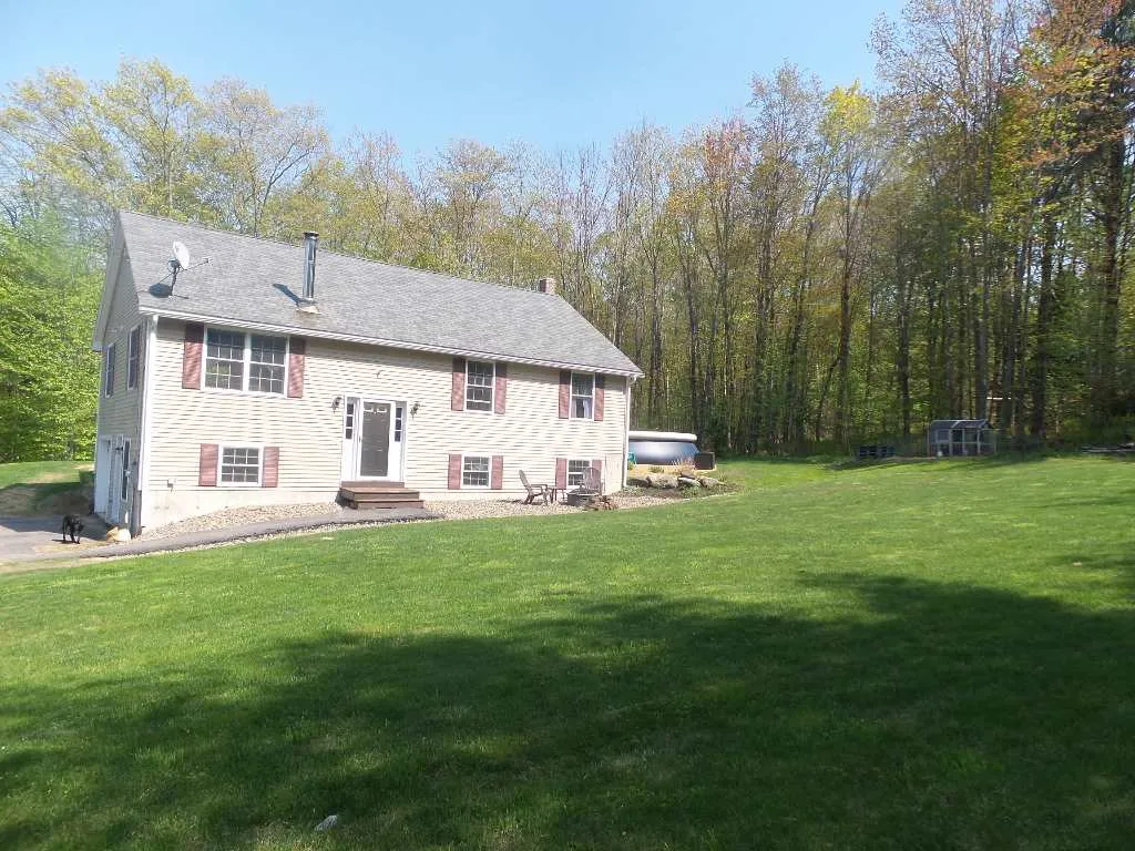 31 Blueberry Lane Northfield NH 03276