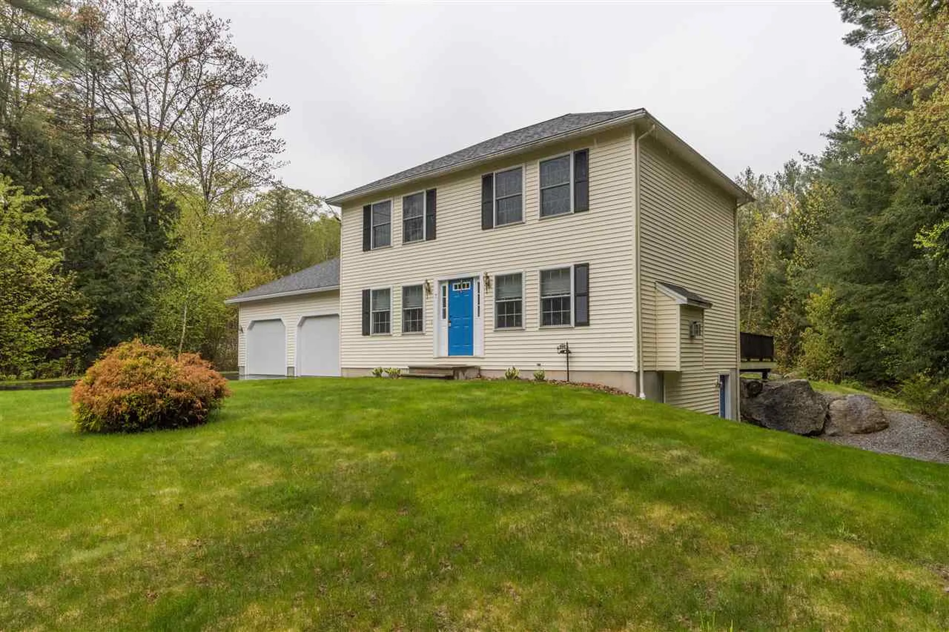 7 Lincoln Circle Hillsborough NH 03244