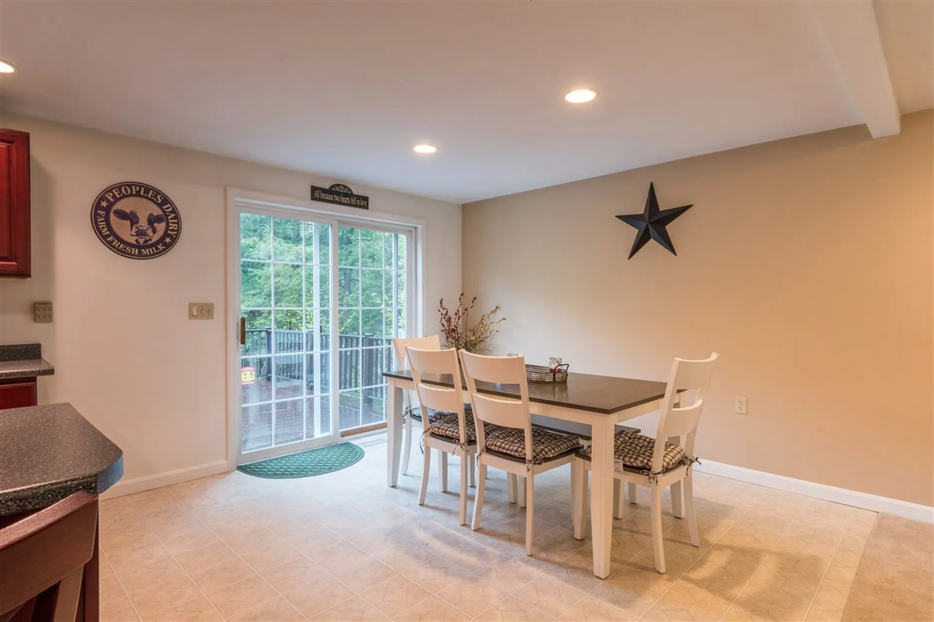 7 Lincoln Circle Hillsborough NH 03244